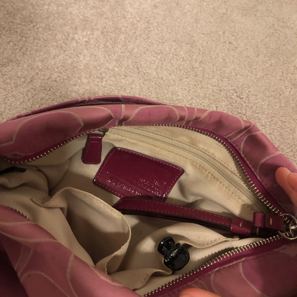 Vintage Monogram Coach Crossbody - Picture 4 of 7